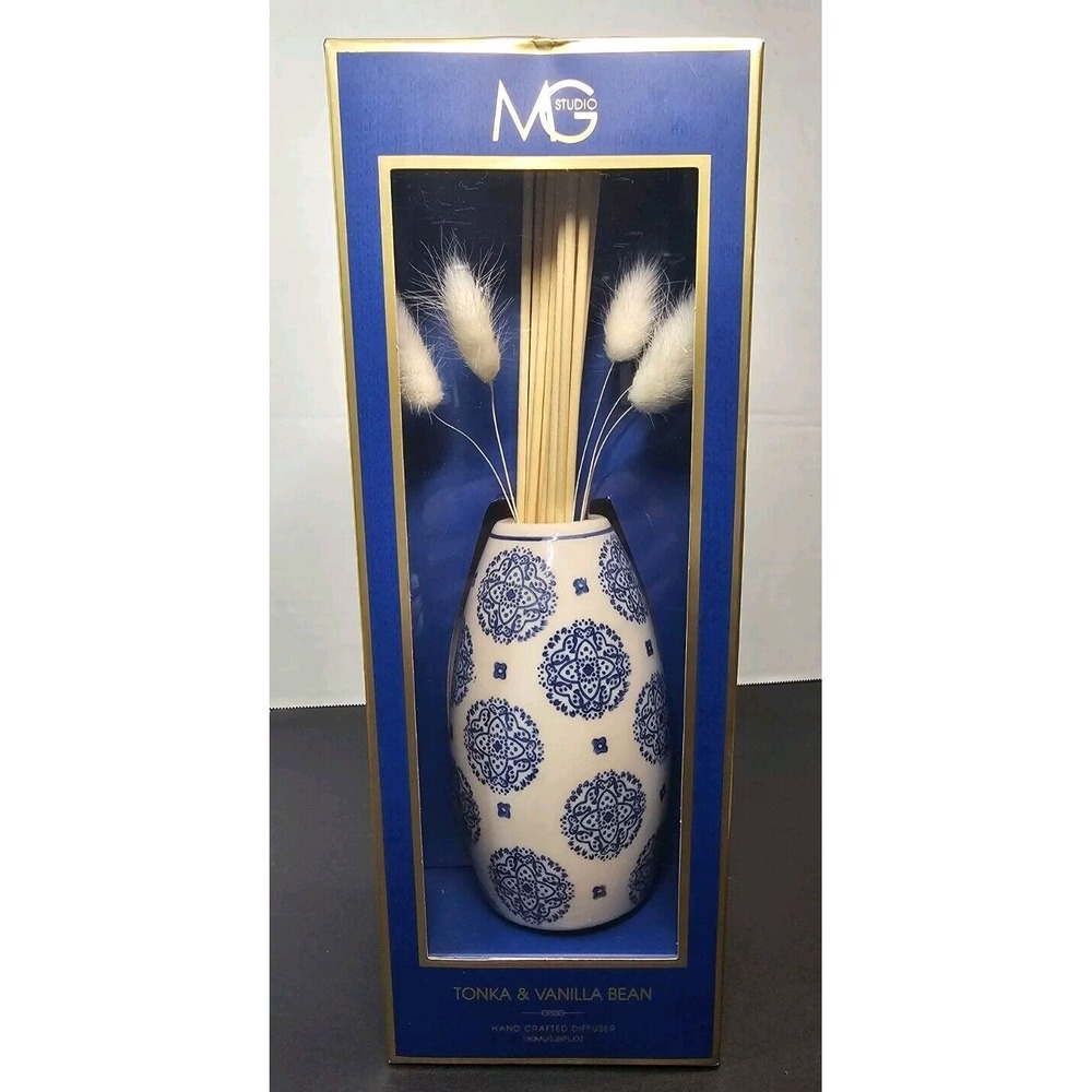 Hand Crafted Diffuser Vase Blue and White Ceramic